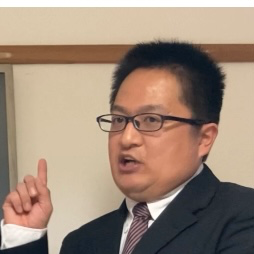 タクシードライバー岩城